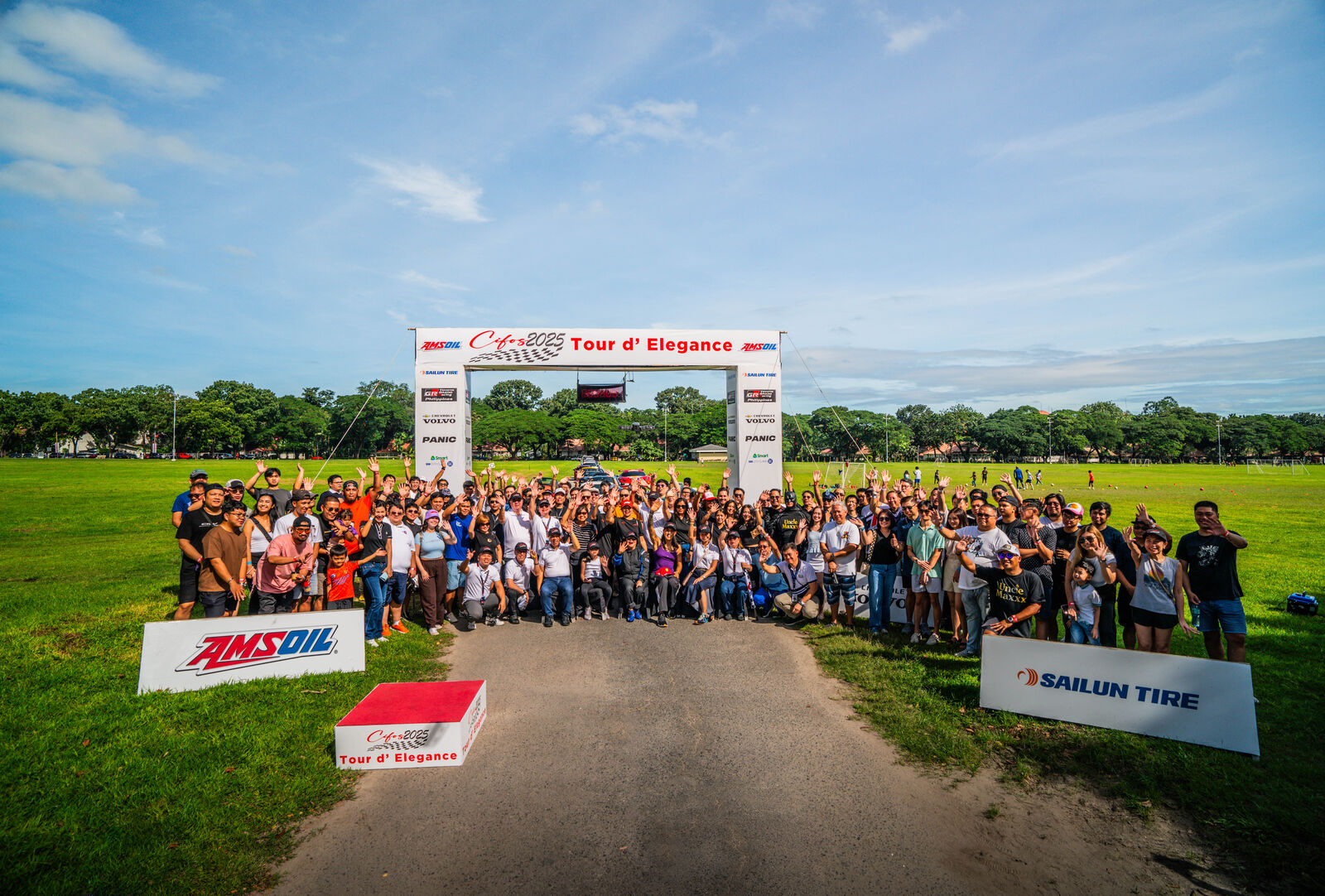 Tour d'Elegance group photo, CIFOS 2025
